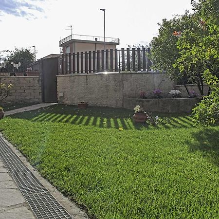 Il Giardino Dell'Eden Bed & Breakfast Acilia Bagian luar foto